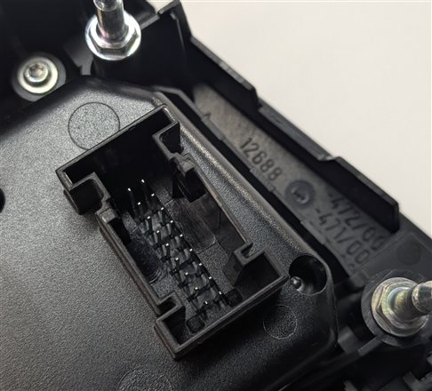 Thumbnail 8: 11-16 BMW 5 M5 SERIES (F10) HEATER A/C TEMPERATURE & RADIO CONTROL PANEL (BLACK)
