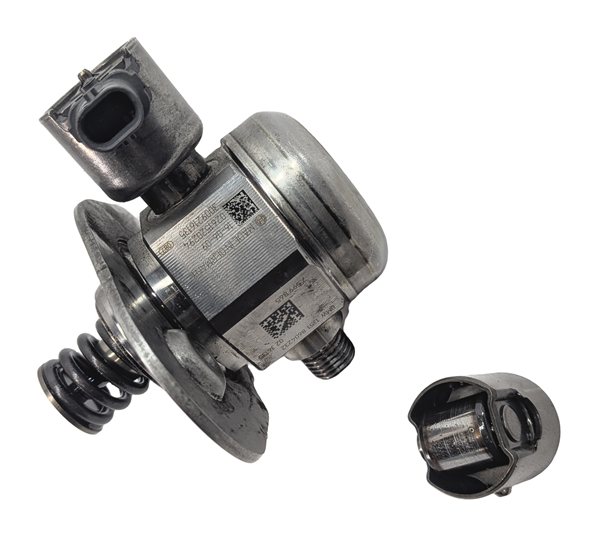 12-19 BMW 5 6 7 M5 M6 X5 X6 (F06 F10 F15 F16 F85) 4.4L HIGH PRESSURE FUEL PUMP