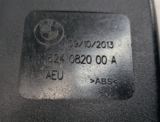 Thumbnail 5: 13-16 BMW 5 7 SERIES (F01 F10) FRONT RIGHT PASSENGER SEATBELT BUCKLE RECEIVER