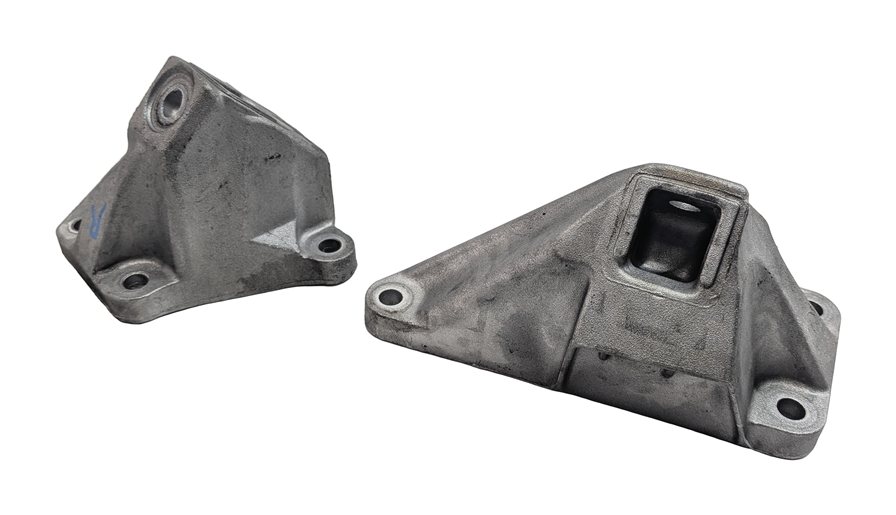 Thumbnail 3: 2014 BMW 550I (F10) 4.4L (N63) ENGINE MOTOR MOUNT SUPPORT BRACKET SET/2