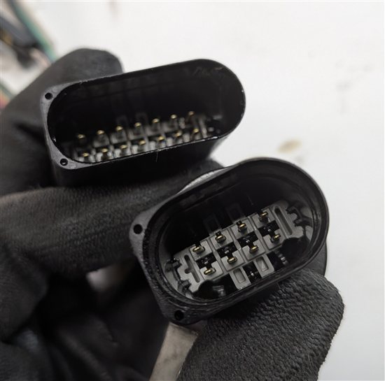 Thumbnail 3: 2012 AUDI Q7 (4L) AUTOMATIC TRANSMISSION VALVE BODY w/ SOLENOIDS