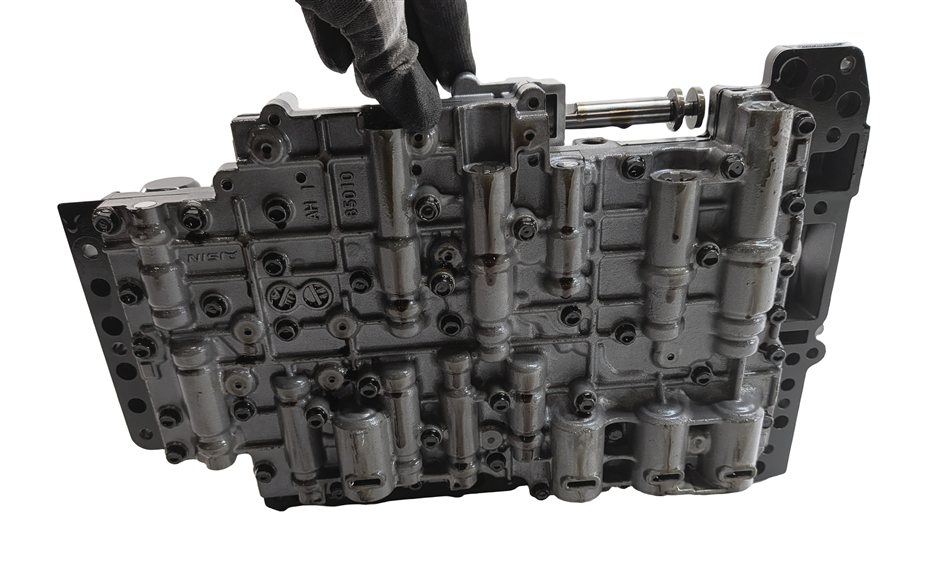 Thumbnail 7: 2012 AUDI Q7 (4L) AUTOMATIC TRANSMISSION VALVE BODY w/ SOLENOIDS