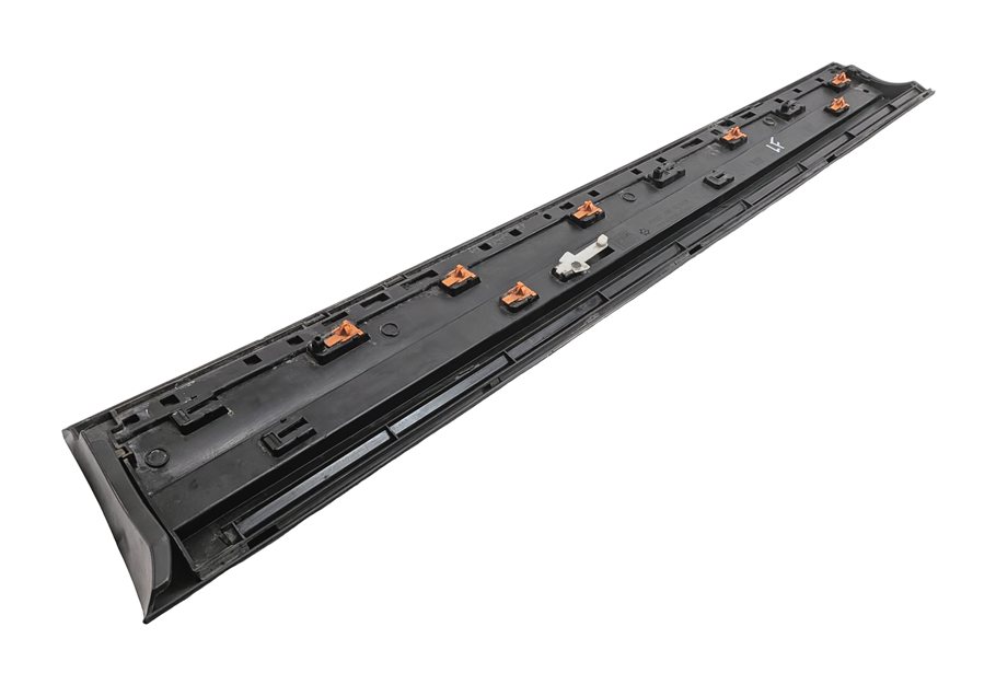 Thumbnail 3: 10-15 AUDI Q7 4L FRONT LEFT DRIVER LOWER DOOR TRIM MOULDING w/out SLINE (BLACK)
