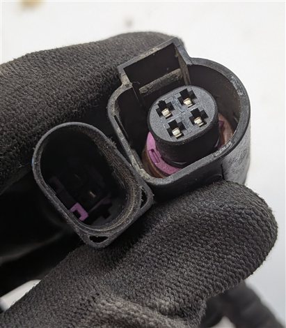 Thumbnail 5: 2012 AUDI Q7 (4L) FRONT LEFT DRIVER ABS WHEEL SPEED SENSOR WIRE HARNESS