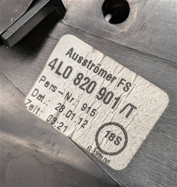 Thumbnail 7: 2012 AUDI Q7 (4L) FRONT LEFT DRIVER OUTER DASH HEAT AIR AC VENT (Black)