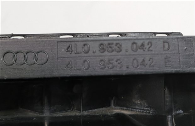 Thumbnail 7: 2010-2015 AUDI Q7 (4L) FRONT RIGHT PASSENGER TURN SIGNAL MARKER LIGHT LAMP (LED)