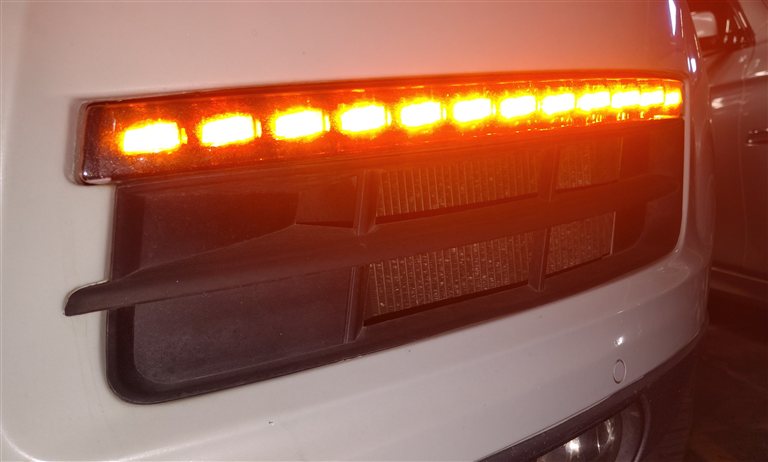 Thumbnail 2: 2010-2015 AUDI Q7 (4L) FRONT LEFT DRIVER TURN SIGNAL MARKER LIGHT LAMP (LED)