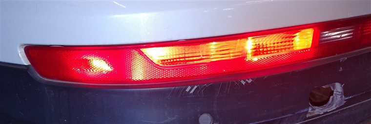 Thumbnail 2: 2007-2015 AUDI Q7 (4L) REAR LEFT DRIVER BUMPER LOWER TAILLIGHT LIGHT LAMP