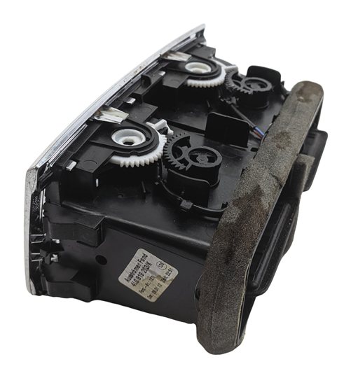 Thumbnail 3: 2012 AUDI Q7 (4L) REAR CENTER CONSOLE HEAT AIR AC VENT (Black)