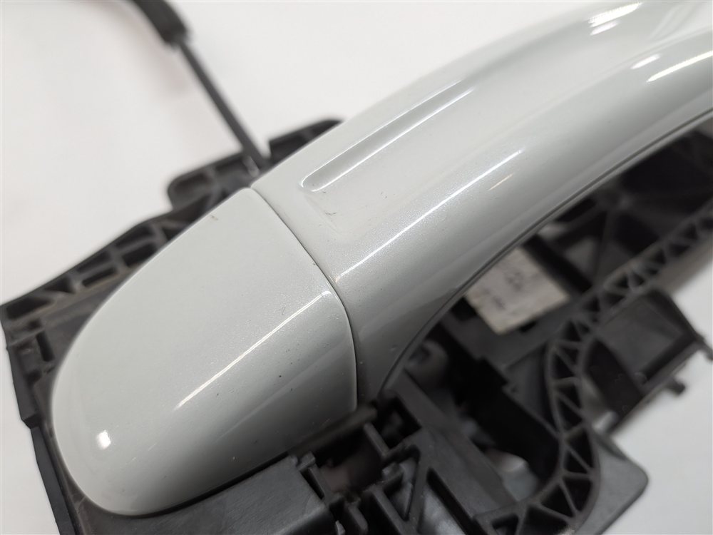 Thumbnail 6: 2007-2015 AUDI Q7 (4L) REAR LEFT KEYLESS EXTERIOR DOOR HANDLE (White)