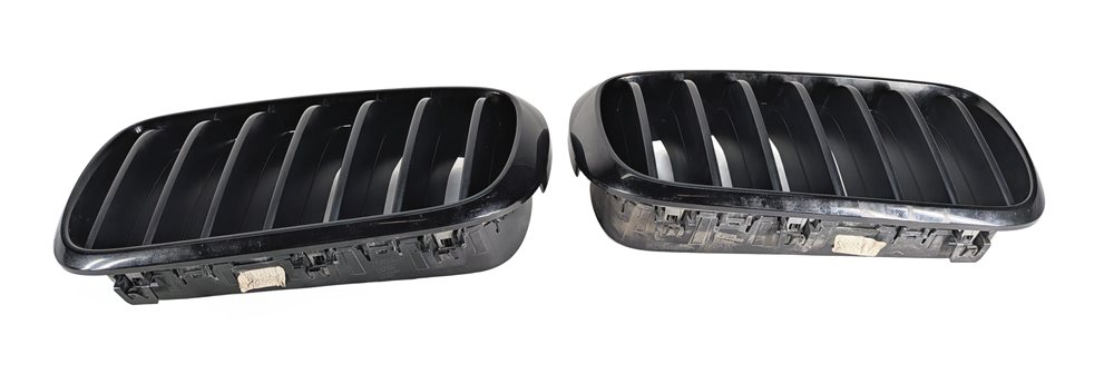 Thumbnail 4: 2015-2019 BMW X6 FRONT LEFT & RIGHT KIDNEY GRILLE SET/2 GLOSS BLACK