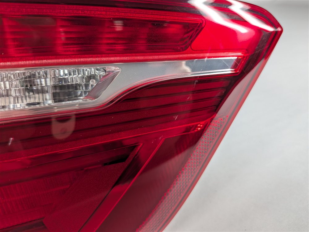 Thumbnail 6: 2015-2019 BMW X6 X6M (F16 F86) TRUNK GATE REAR LEFT NNER TAILLIGHT LIGHT LAMP