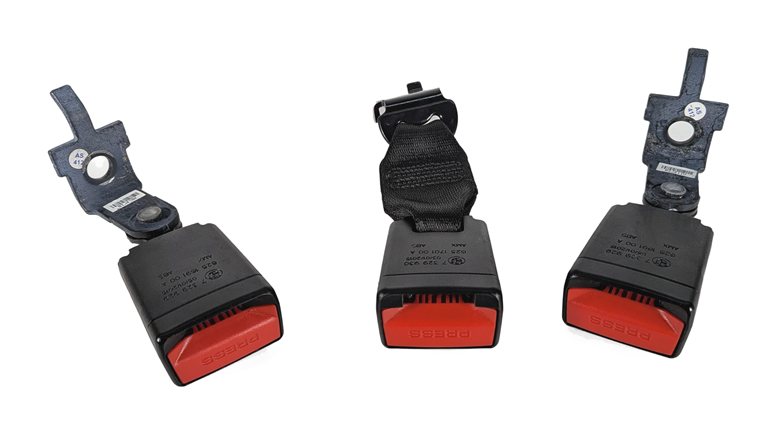 Thumbnail 1: 2015 BMW X6 (F16) REAR SEAT SEATBELT BUCKLE RECEIVER SET/3 (Black)