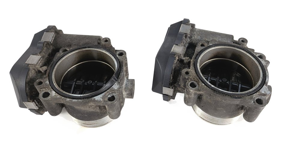 Thumbnail 4: 08-18 BMW 5 6 7 M5 M6 (E70 F01 F10 F12 F15 F16) 4.4L ENGINE THROTTLE BODY SET-2