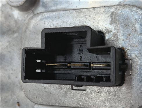 Thumbnail 5: 2015 BMW X6 (F16) VOLTAGE CONVERTER CONTROL MODULE COMPUTER UNIT