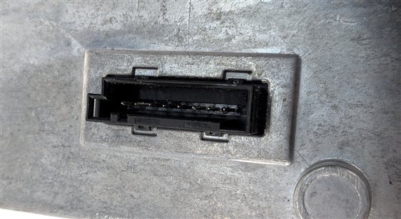 Thumbnail 6: 2015 BMW X6 (F16) VOLTAGE CONVERTER CONTROL MODULE COMPUTER UNIT
