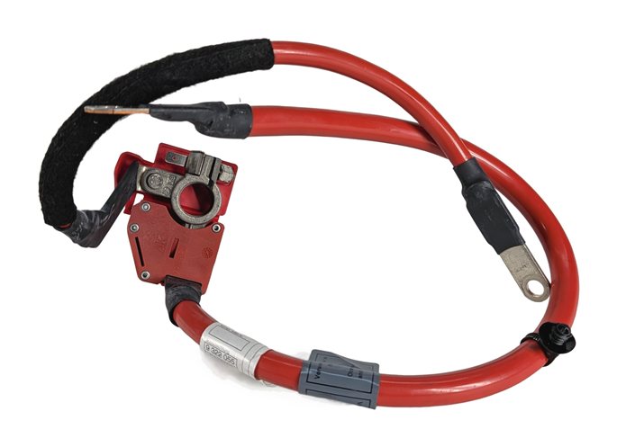 Thumbnail 2: 2015 BMW X6 (F16) 4.4L POSITIVE BATTERY CABLE w/SAFETY TERMINAL JUNCTION
