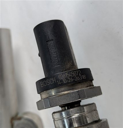 Thumbnail 3: 2015 BMW X6 (F16) 4.4L (N63) ENGINE FUEL RAIL LEFT/RIGHT SET/2