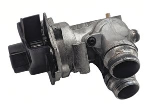 Thumbnail 4: 2016 AUDI Q3 (8U) 2.0L (CCTA) ENGINE WATER COOLANT PUMP w/THERMOSTAT HOUSING