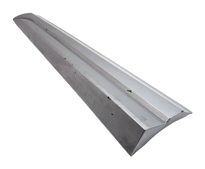 Thumbnail 11: 16-18 AUDI Q3 (8U) FRONT LEFT DRIVER LOWER DOOR RUNNER TRIM MOULDING (Silver)