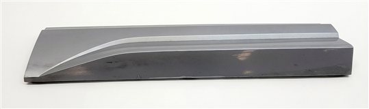 Thumbnail 2: 2016-2018 AUDI Q3 (8U) REAR RIGHT DOOR LOWER MOULDING RUNNER TRIM (Silver)