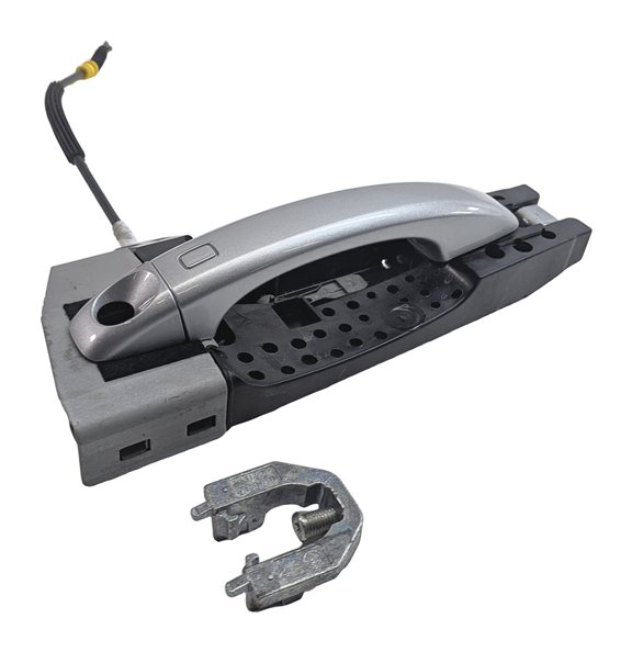 Thumbnail 2: 2015-2018 AUDI Q3 (8U) FRONT LEFT DRIVER DOOR HANDLE (Silver)