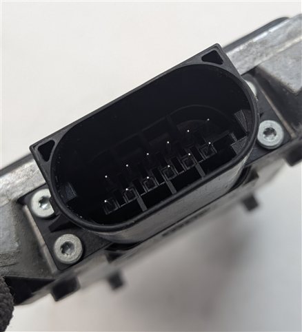 Thumbnail 5: 2015-2018 AUDI Q3 (8U) REAR RIGHT PASSENGER BLIND SPOT RADAR SENSOR MODULE