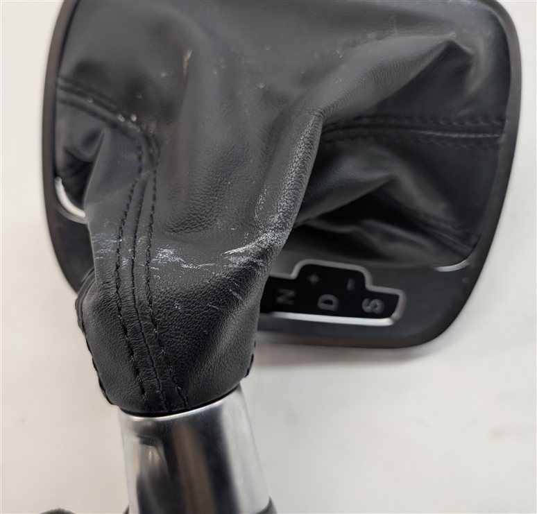 Thumbnail 7: 2016 AUDI Q3 (8U) CENTER CONSOLE AUTOMATIC TIPTRONIC SHIFT KNOB BOOT TRIM BEZEL