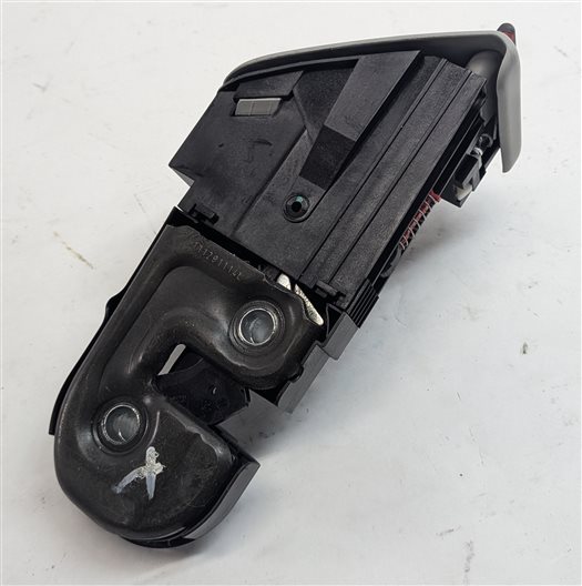 Thumbnail 5: 2012 AUDI A6 (C7 4G) REAR LEFT SEAT BACK RELEASE LATCH HANDLE (Gray)