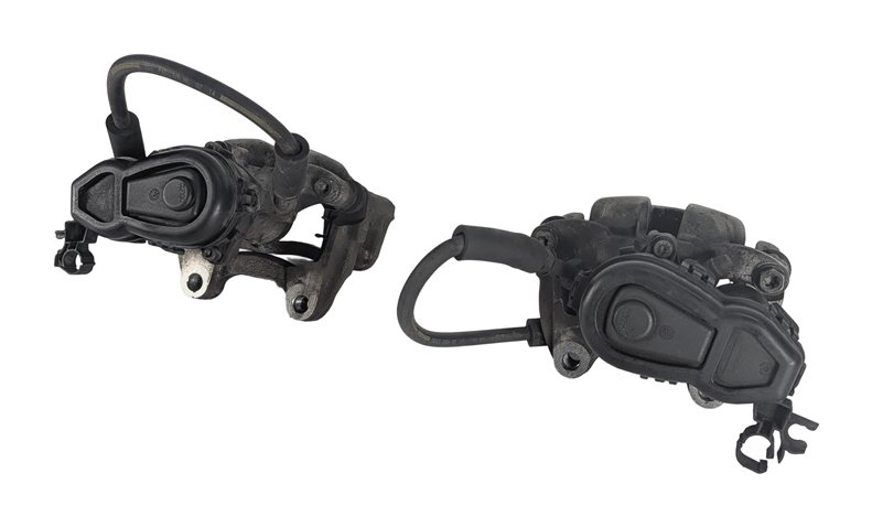 Thumbnail 4: 13-20 MERCEDES B250 GLA250 W246 X156 FRONT LEFT & RIGHT BRAKE CALIPER SET/2