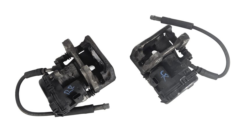 Thumbnail 6: 13-20 MERCEDES B250 GLA250 W246 X156 FRONT LEFT & RIGHT BRAKE CALIPER SET/2