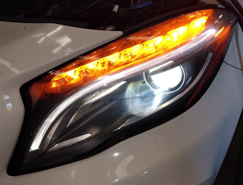 Thumbnail 2: 15-17 MERCEDES GLA250 GLA45 X156 FRONT LEFT DRIVER HID HEADLIGHT w/LED DRL
