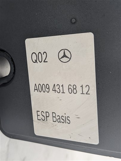 Thumbnail 7: 2015 MERCEDES GLA250 (X156) ABS ANTI-LOCK BRAKE PUMP MODULE ESP CONTROL UNIT