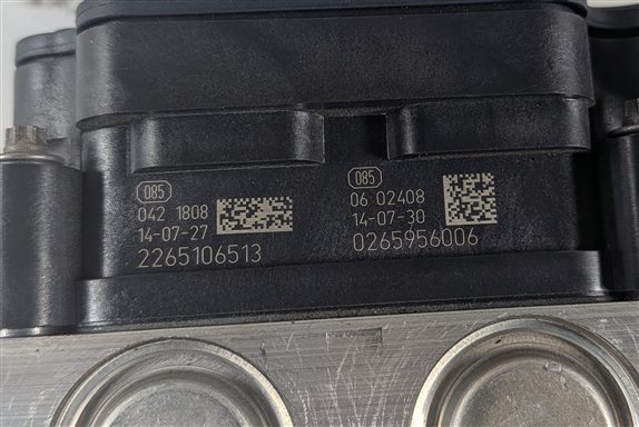 Thumbnail 9: 2015 MERCEDES GLA250 (X156) ABS ANTI-LOCK BRAKE PUMP MODULE ESP CONTROL UNIT
