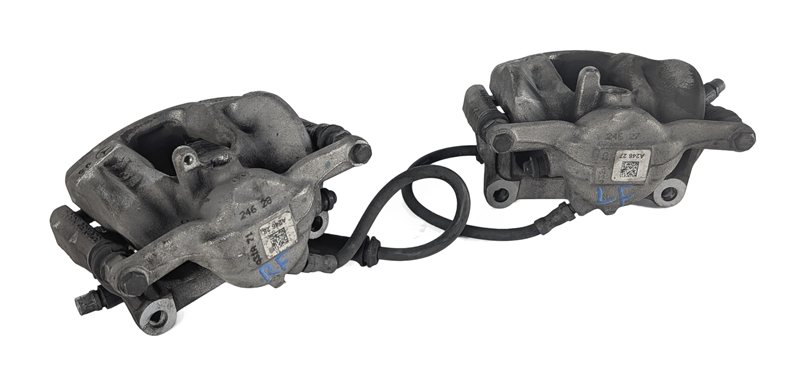 13-20 MERCEDES B250 CLA250 GLA250 C117 W242 W246 X156 REAR BRAKE CALIPER SET/2