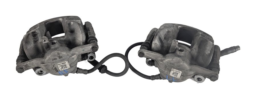 Thumbnail 2: 13-20 MERCEDES B250 CLA250 GLA250 C117 W242 W246 X156 REAR BRAKE CALIPER SET/2