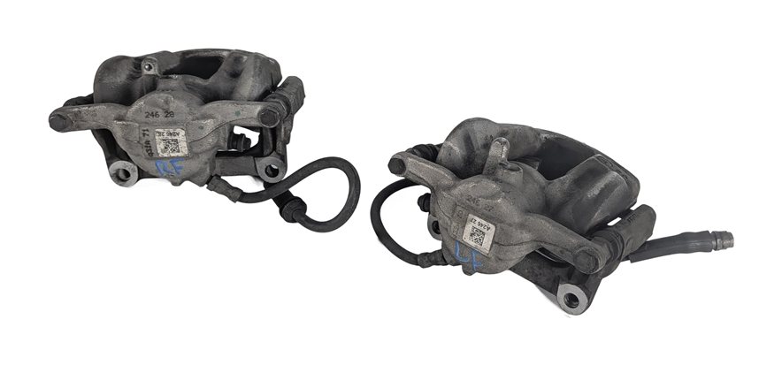 Thumbnail 3: 13-20 MERCEDES B250 CLA250 GLA250 C117 W242 W246 X156 REAR BRAKE CALIPER SET/2