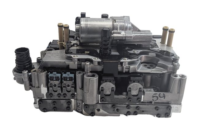 Thumbnail 5: 2015 MERCEDES GLA250 X156 7G-DCT 724.0 AWD TRANSMISSION VALVE BODY w/CONDUCTOR