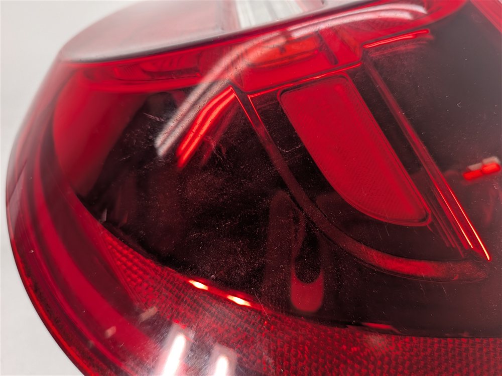 Thumbnail 9: 15-17 MERCEDES GLA250 GLA45 X156 REAR RIGHT QUARTER OUTER LED TAIL LIGHT LAMP