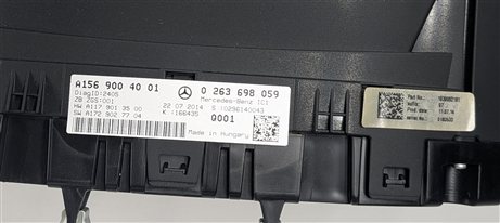 Thumbnail 7: 2015 MERCEDES GLA250 X156 SPEEDOMETER GAUGE CLUSTER MPH w/MULTIFUNCTION WHEEL