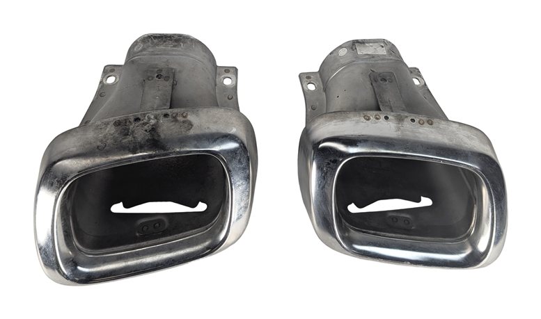 Thumbnail 3: 15-20 MERCEDES GLA250 X156 AMG PACKAGE REAR CHROME EXHAUST TIP FINISHER SET/2