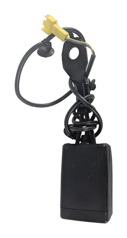 Thumbnail 4: 14-20 MERCEDES B CLA GLA C117 W242 X156 FRONT RIGHT PASSENGER SEATBELT RECEIVER