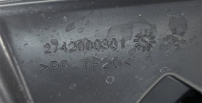Thumbnail 8: 2015 MERCEDES GLA250 (X156) HARMAN KARDON LOGIC 7 REAR TRUNK SUBWOOFER SPEAKER