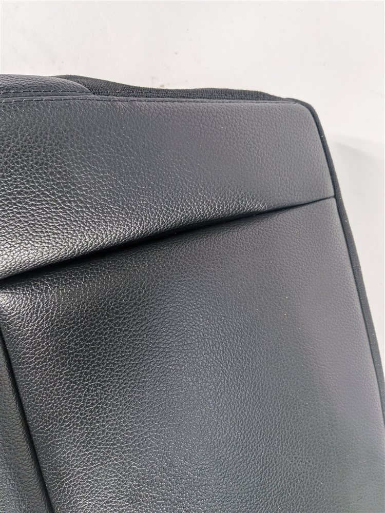 Thumbnail 7: 2015 MERCEDES GLA250 X156 FRONT RIGHT PASSENGER LOWER SEAT CUSHION (Black)