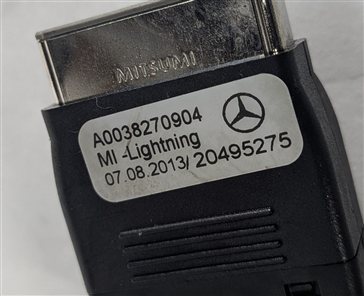Thumbnail 5: 2015 MERCEDES GLA250 (X156) MEDIA INTERFACE IPHONE LIGHTNING CABLE ADAPTER