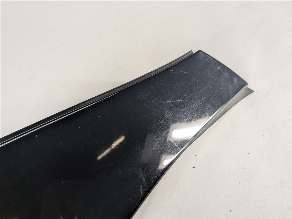 Thumbnail 8: 2015 MERCEDES GLA250 X156 REAR RIGHT SPOILER WINGLET MOLDING (White)