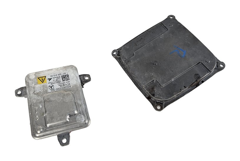 Thumbnail 3: 2015 MERCEDES GLA250 (X156) HID XENON HEADLIGHT BALLAST CONTROL MODULE SET/2