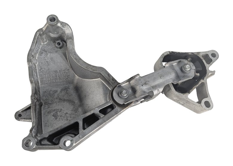 Thumbnail 6: 2015 MERCEDES GLA250 X156 2.0L 270.920 RIGHT UPPER ENGINE MOTOR MOUNT w/BRACKET