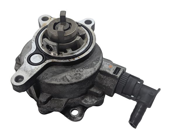 Thumbnail 1: 12-17 JAGUAR XE XF / RANGE ROVER EVOQUE DISCOVERY LR2 2.0L BRAKE VACUUM PUMP