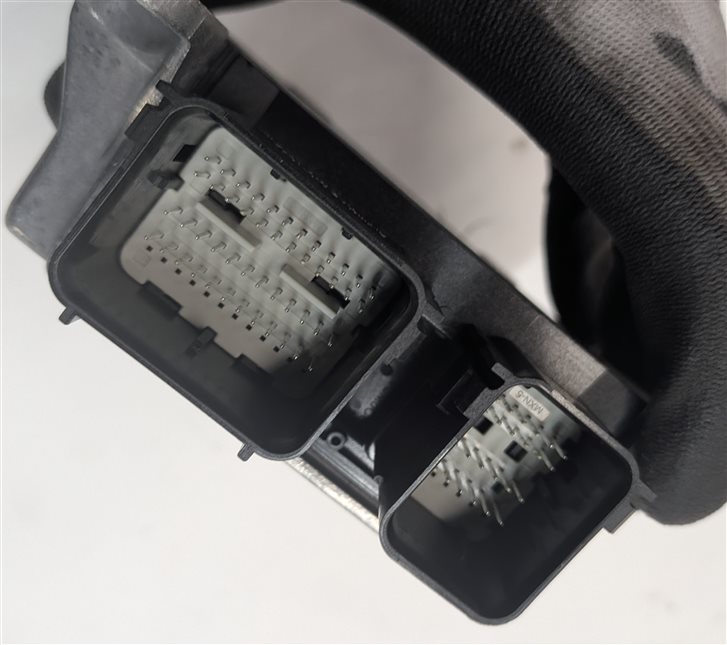 Thumbnail 6: 2016-2019 RANGE ROVER EVOQUE L538 SAFETY RESTRAINT CONTROL MODULE